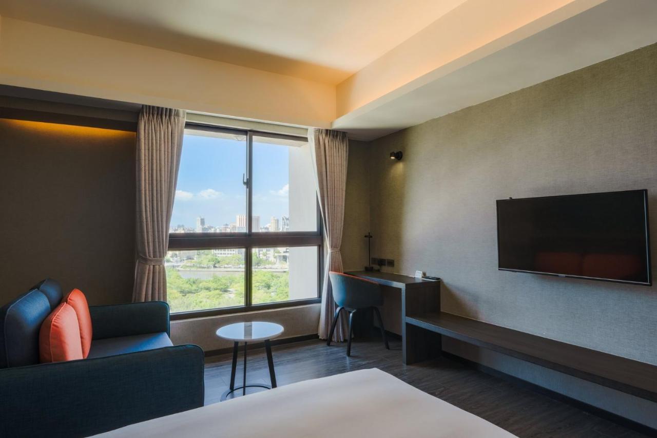 Holiday Inn Express Kaohsiung Love River, an IHG Hotel Exterior foto